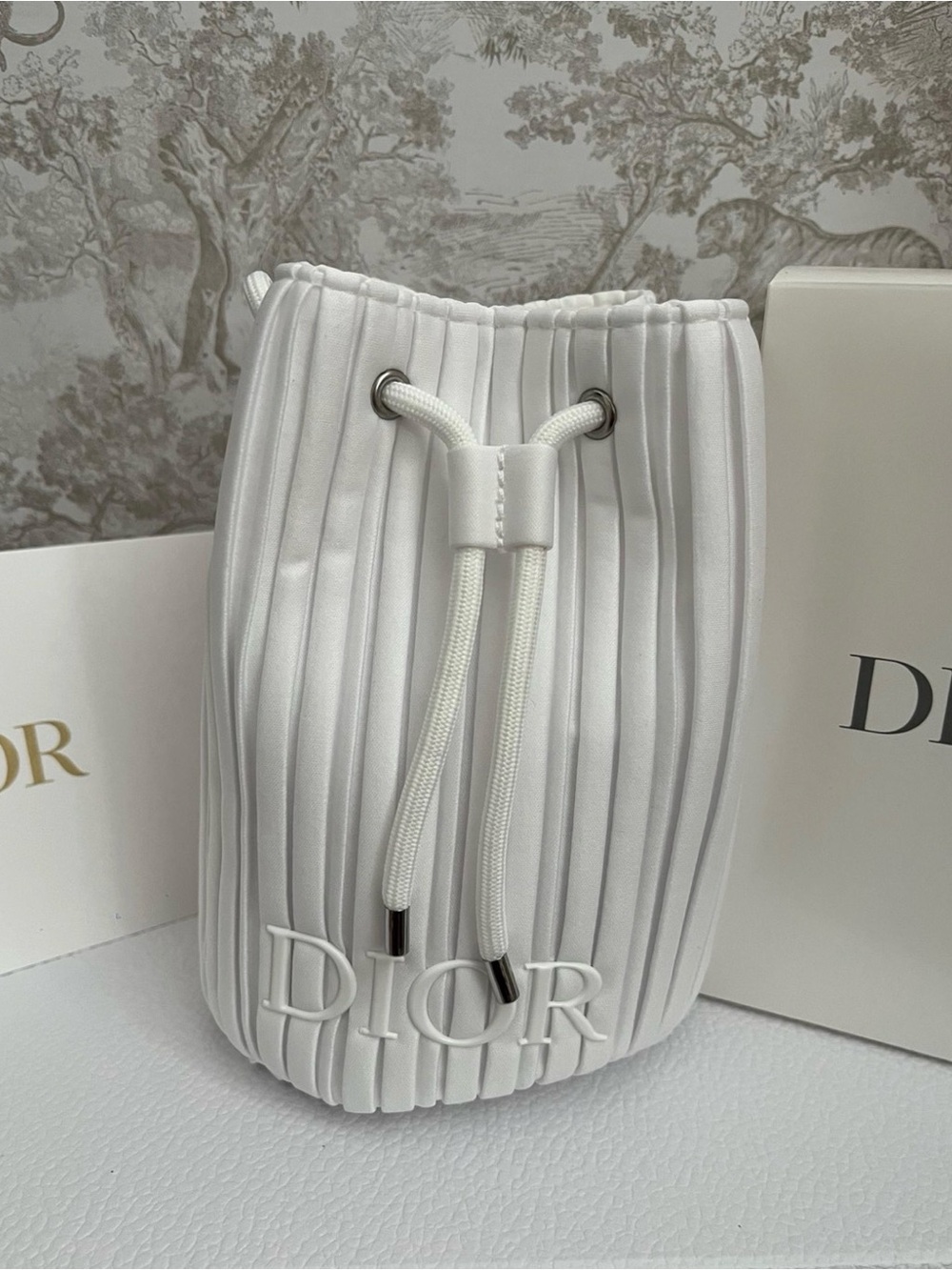 Dior Beauty white pleated drawstring pouch - Embossed Logo - New in Box